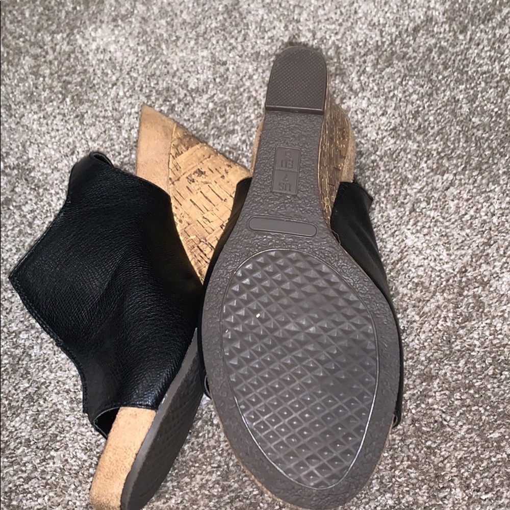 Shoes - Picture 3 of 3